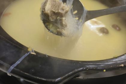 蜀中吳養生板栗雞