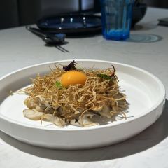 荟廷·晶萃(静安晶品店) User Photo