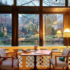 Ministry Of Crab User Photo