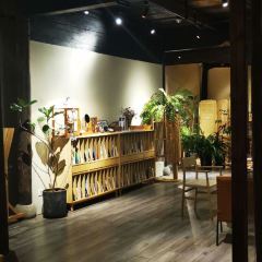 一尺花园(广富林店) User Photo