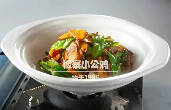 儉樸寨小公雞·大盤雞·新疆菜