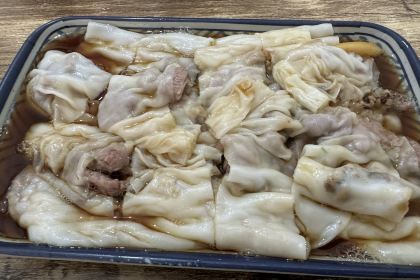 谢记云浮石磨肠粉店