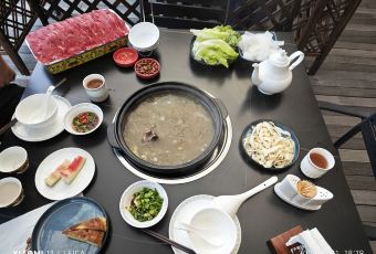 九寨沟千鹤国际大酒店·牦牛歌餐厅.特色汤锅 User Photo