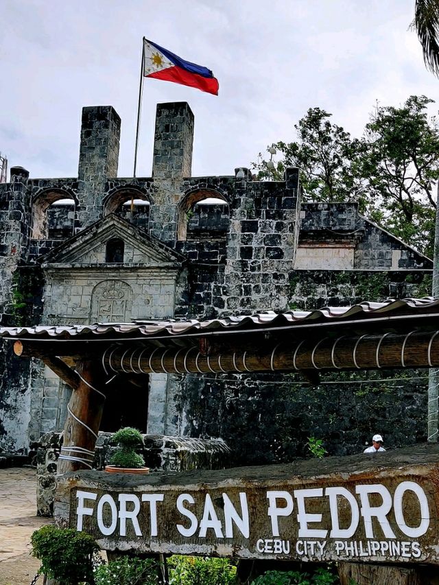 Cebu city🇵🇭👣walking tour🚶‍♀️