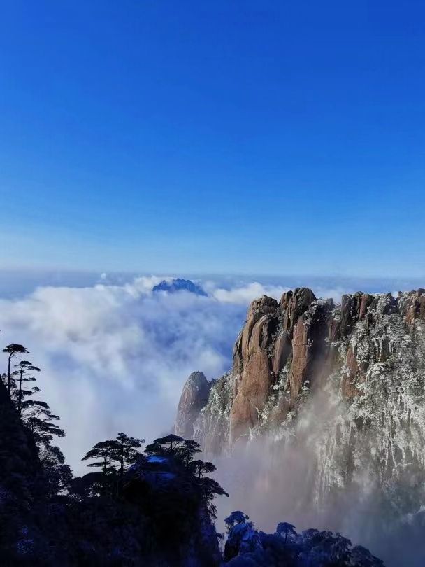 別只盯著東北，三清山的霧凇雪景也超美哒！