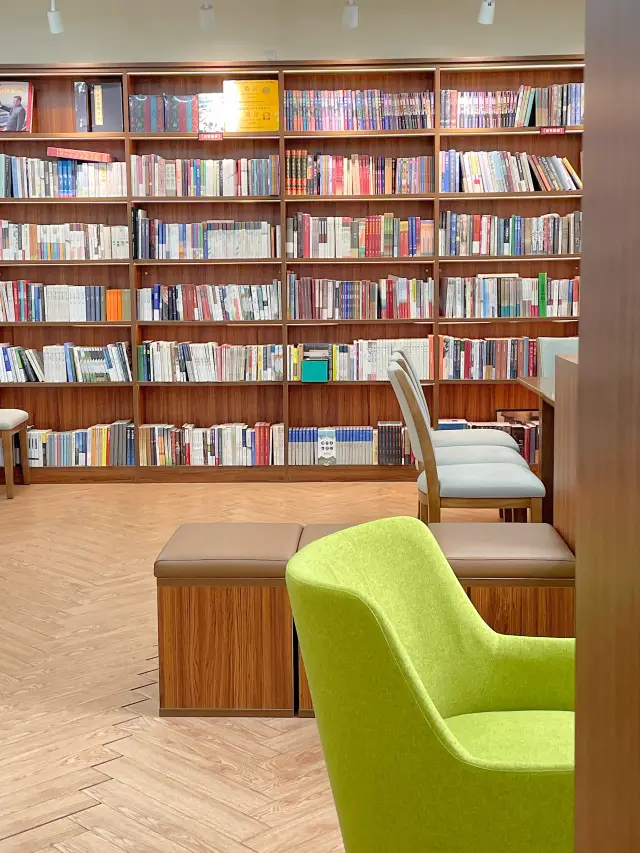 逛胡同｜胡同兒裡還有這樣一家書店