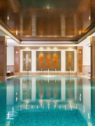 🌟 Erbil's Luxe Escape: Divan Delights! 🌟
