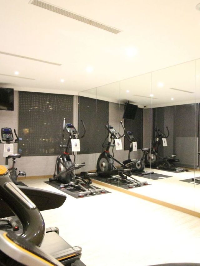 🌟 Kaohsiung's Comfy Stay: Harbour 10 Hotel Highlights 🌟