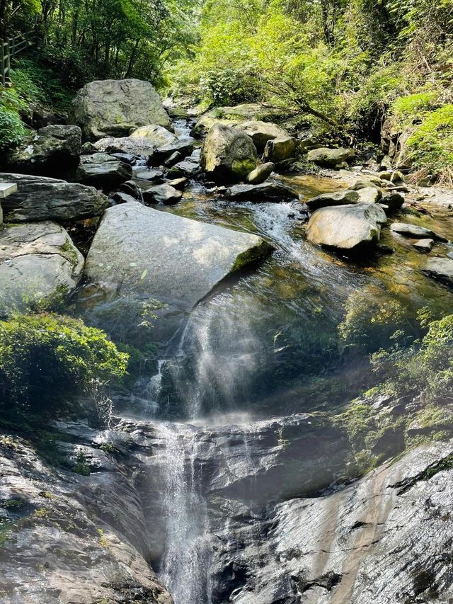 長沙近郊避暑秘籍 —— 周洛大峽谷，夏日裡的清新綠洲