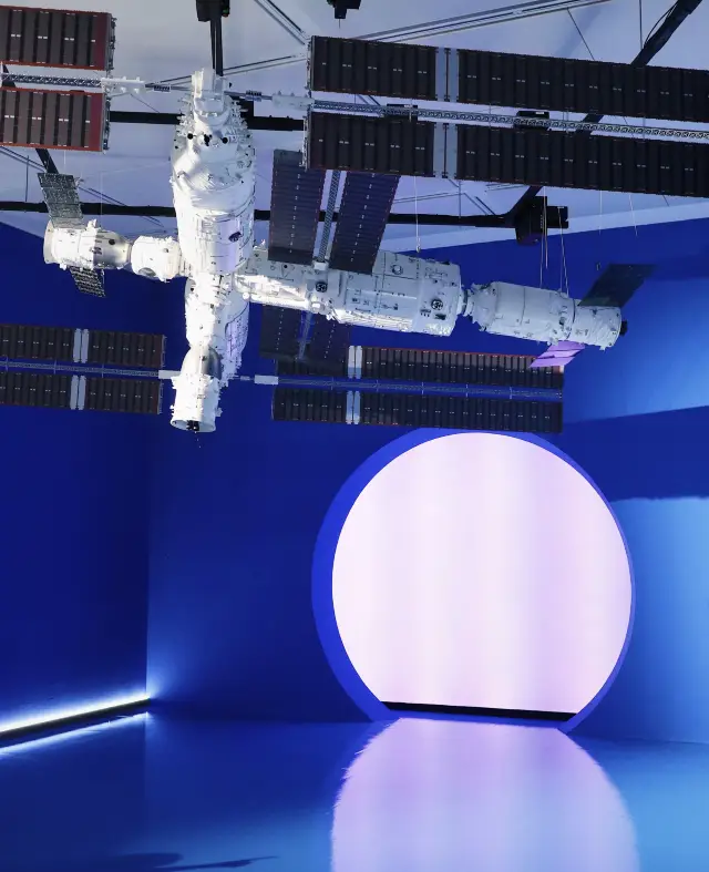 Shanghai Exhibition Tour | Boundless - China Aerospace Immersive Art Exhibition