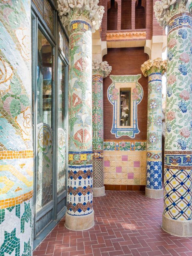 Barcelona's Best: Gaudí, Art & Music Magic ✨🏰🎨🎵