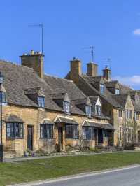 🌟 Cotswolds Charm: Top Stay at Foxhill Manor 🏰✨