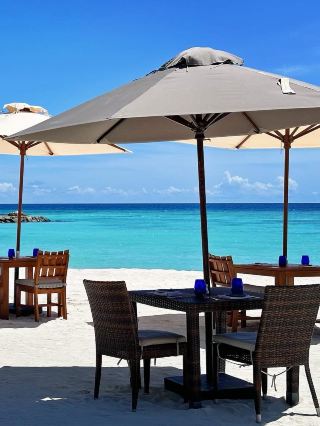 The Residence Maldives at Dhigurah - Stay on one island and enjoy the holiday time of three islands! 