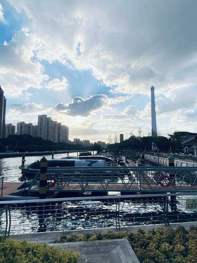 上海·蘇河長風公園碼頭。