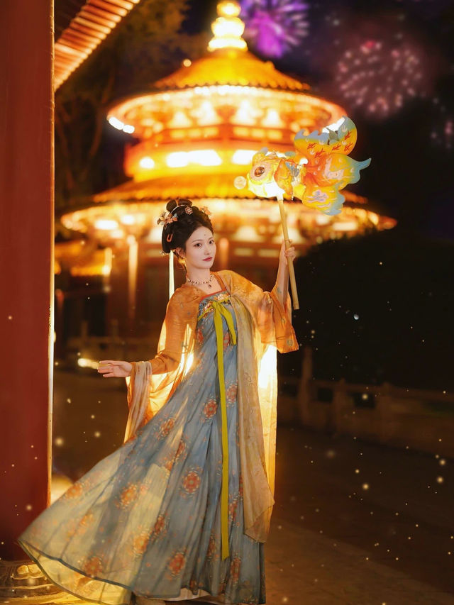長安|浮光映錦鯉，一舞如入夢