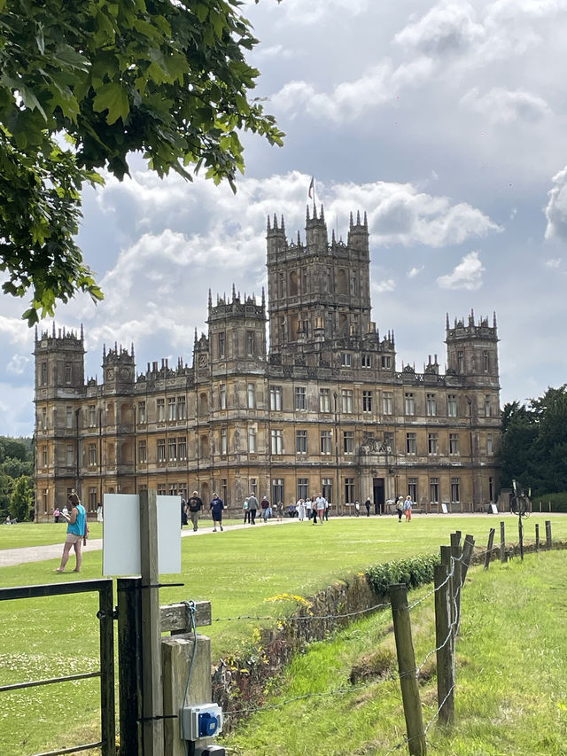 Visiting the Iconic Downton Abbey