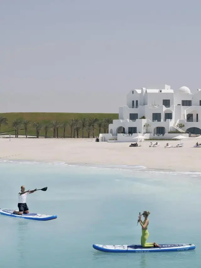 Promise me, if you go to Abu Dhabi, you must stay here. It's so beautiful!