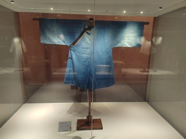 "一束苎麻葉，千年織布藝"