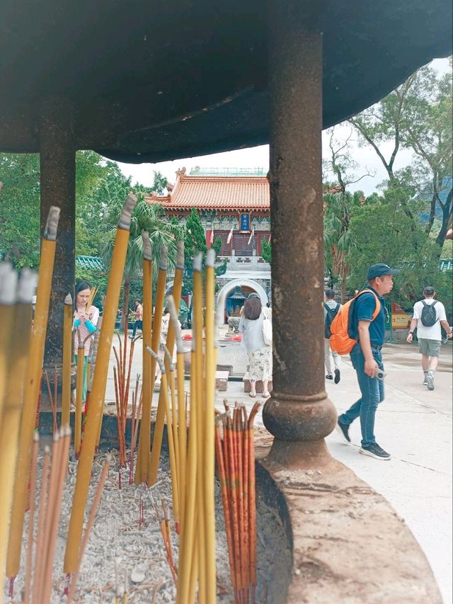 Feel the calmness of PO LIN MONASTERY... 