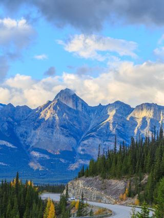 A 5-Day Trip to Canada: Perfect for the Qingming Festival—Book Your Trip Now!