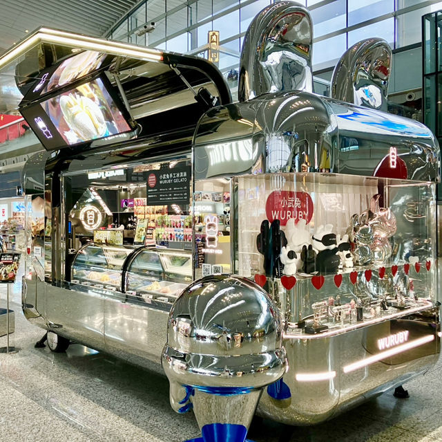 Pandas, Pianos, Gelato—Guangzhou’s Airport is Your Layover Playground