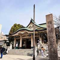 必訪大阪八坂神社！鬧區中的清幽秘境 