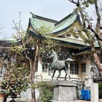 必訪大阪八坂神社！鬧區中的清幽秘境 