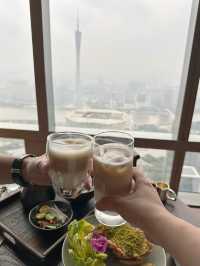 親子週末享受高空愜意時光