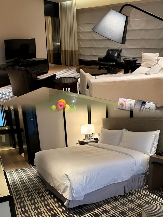廣州W酒店｜住進未來！潮人必睡の賽博龐克天堂，出片率100%