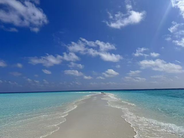 入住馬爾代夫海底套房，投入海底世界嘅懷抱