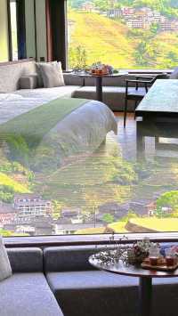 住進擁有畫框嘅房間，沉浸式打卡龍脊梯田