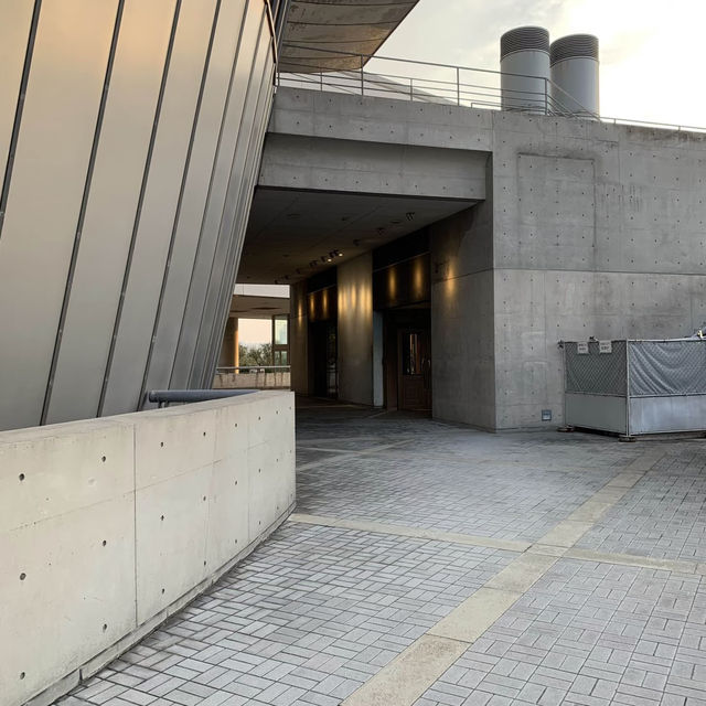 大阪交通攻略｜安藤忠雄建築巡禮-大阪文化中心天保山