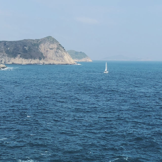 東龍洲攻略：史前石刻×海上白崖×露營日落全解鎖