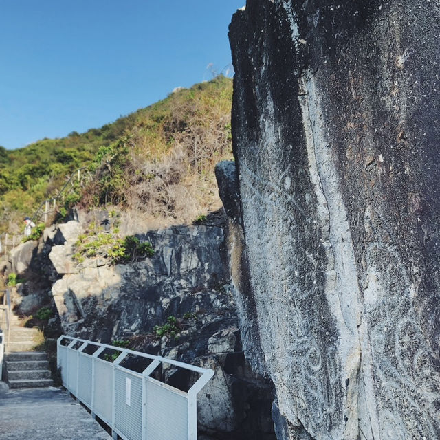 東龍洲攻略：史前石刻×海上白崖×露營日落全解鎖