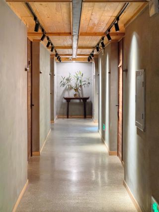 Qiongzhong Shanyouju: A Summer Poem Restored by Time