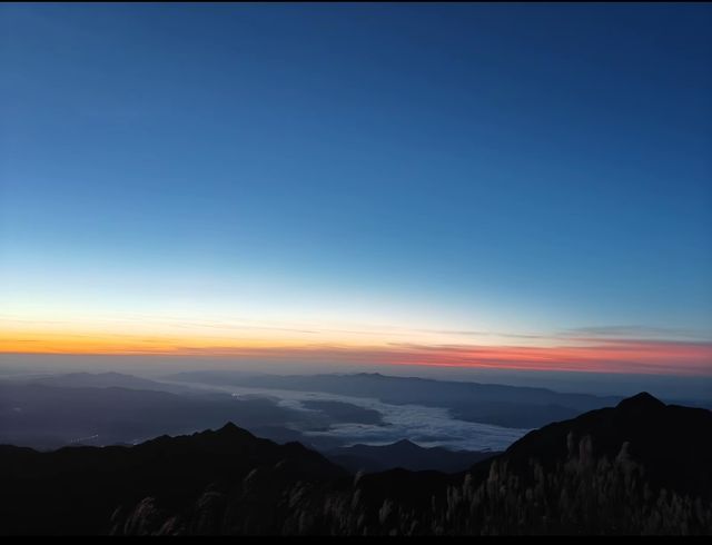 江西武功山徒步全攻略：高山草甸、雲海星空與極致徒步嘅朝聖地