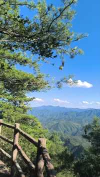 抱犢古寨：懸崖上的千年古村落 山巔烽火台俯瞰雲海！ 必去理由 懸崖古寨！中原第一險！ 