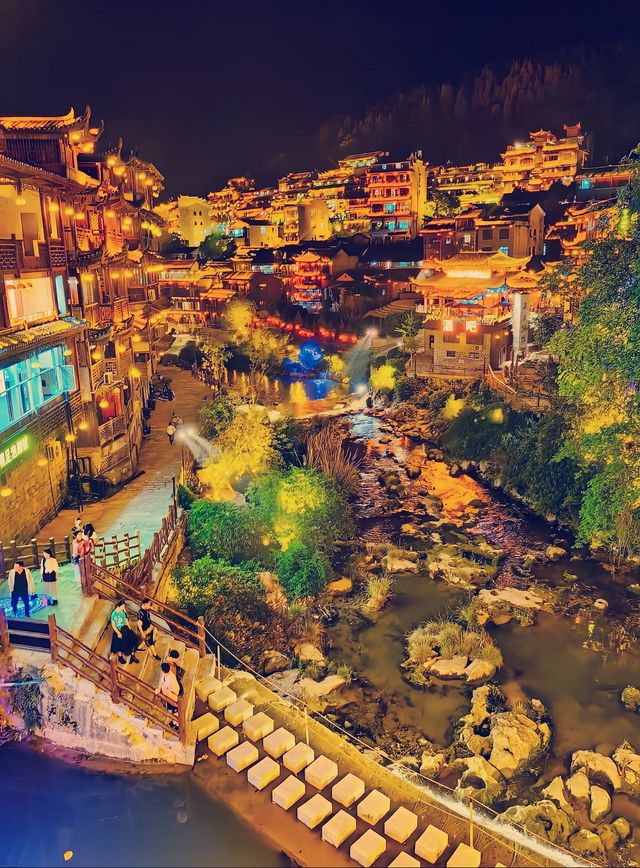 絕了！我在湘西找到了現實版《千與千尋》夜景