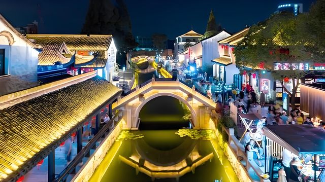 南河頭水韻古街與東湖景區的悠然之旅