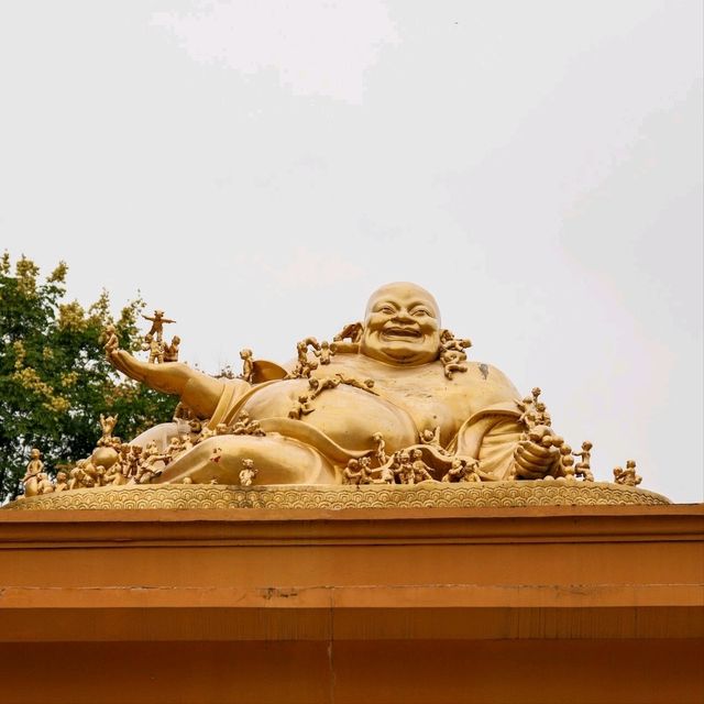 Beautiful Stone Buddhas in Qibao Temple 🗿🙏