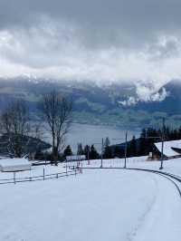瑞士瑞吉山峰 很多來過瑞士的朋友都知道,瑞士對外開放的山峰有很多!今天給大家介紹一個在盧塞恩的山峰之