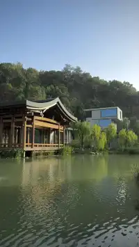 用雨過天青雲破處來描摹的宋之色