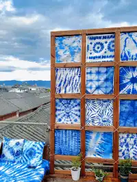 大理古城首家｜屋頂日咖夜酒