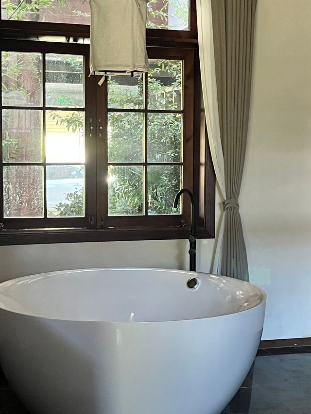 束河納西民宿躺平指南