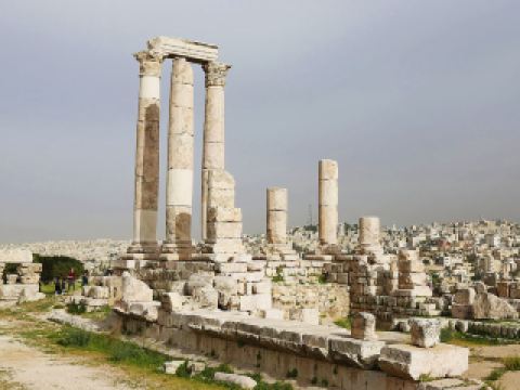 中東の古代文明を探る | アンマン城塞：ヨルダンの歴史と文化を雄大に伝える証人