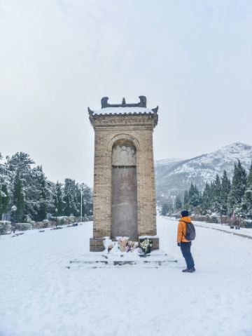 唐太宗昭陵、千年にわたる雪の舞い