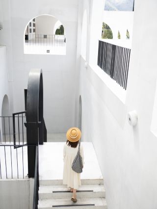 Sky City hidden on a cliff, Nayun Resort. You must bring your kids here this summer! As the ultimate family-friendly hotel, Nayun Resort is simply