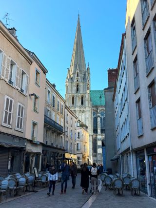 ゴシック建築の頂点！シャルトル大聖堂封神ガイド