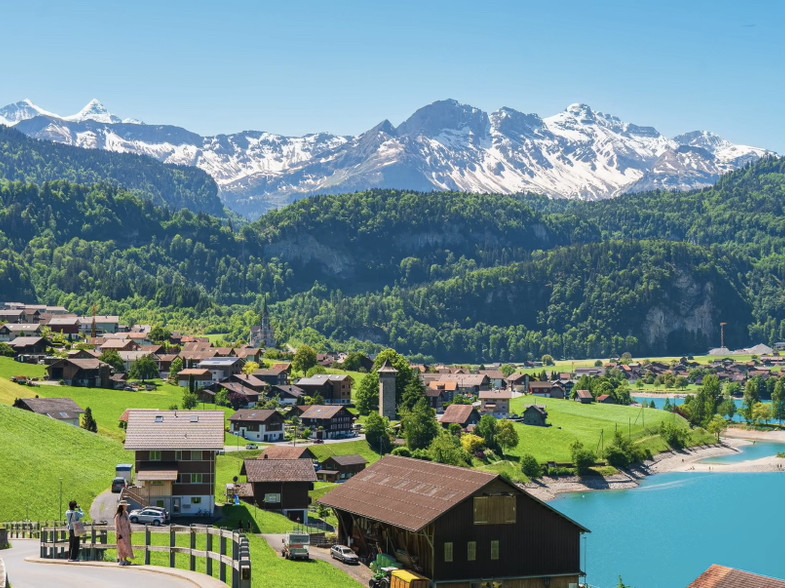 スイスの絶景。 | Trip.com ルンガーン