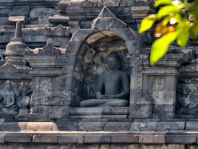 インドネシアの世界最大の仏教石造遺跡――ボロブドゥール | Trip.com